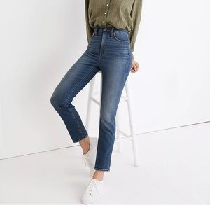 Curvy Stovepipe Jeans in Dearham Wash NWT